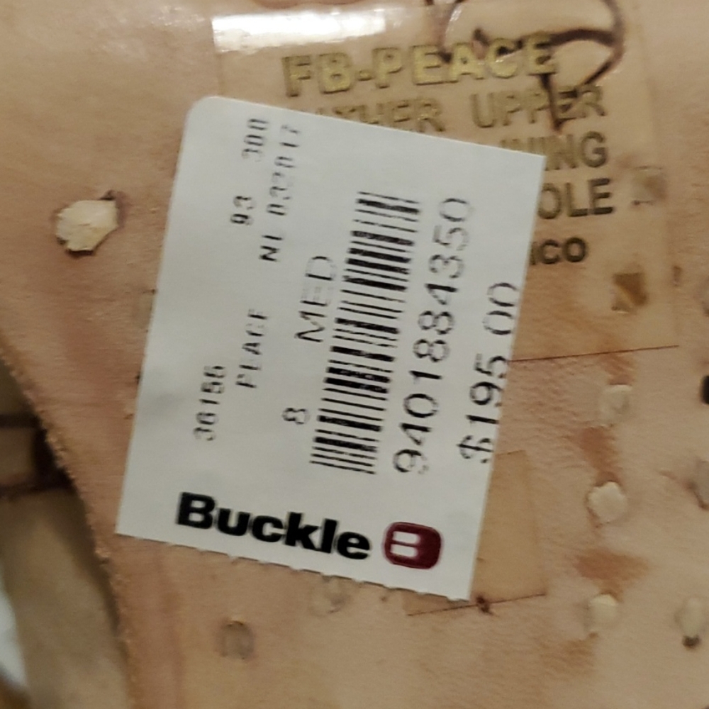 Buckle shoes- lace up
